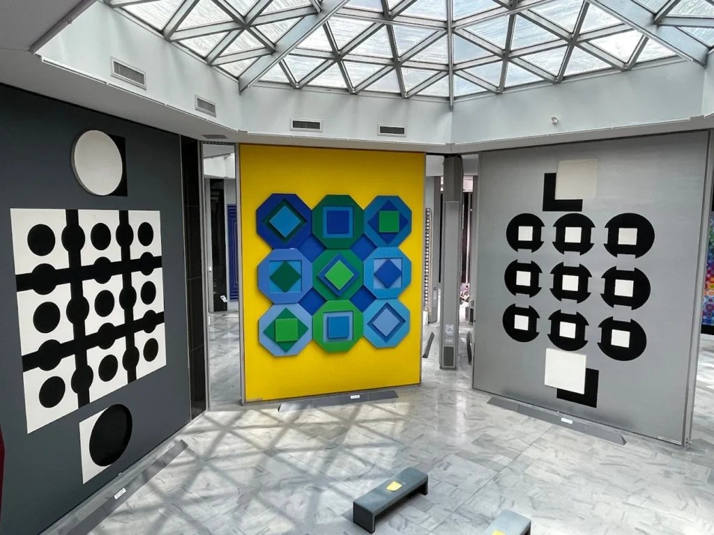 Fondation Vasarely à Aix en Provence dans les bouches du rhône