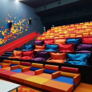 salle de cinéma kids au Pathé gaumont la joliette à marseille dans les bouches du rhône